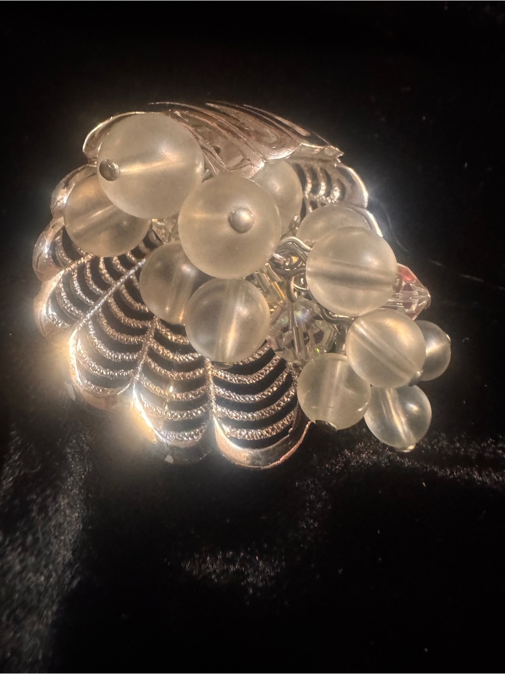 Parklane Vintage  Silver Shell Cluster Ring with Frosted Bead Accents
